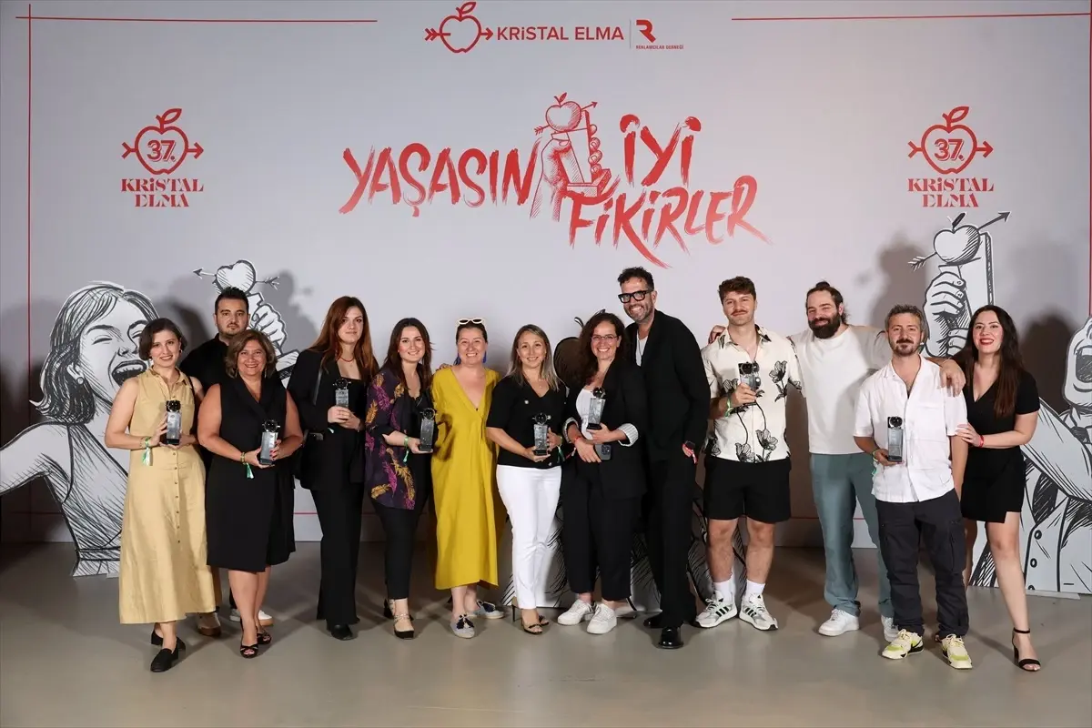 Kiğılı, Kristal Elma Ödülleri'nde 7 Ödül Kazandı
