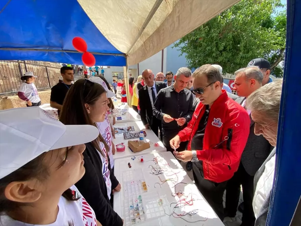 Kilis'te Bilim ve Sanat Şenliği Düzenlendi