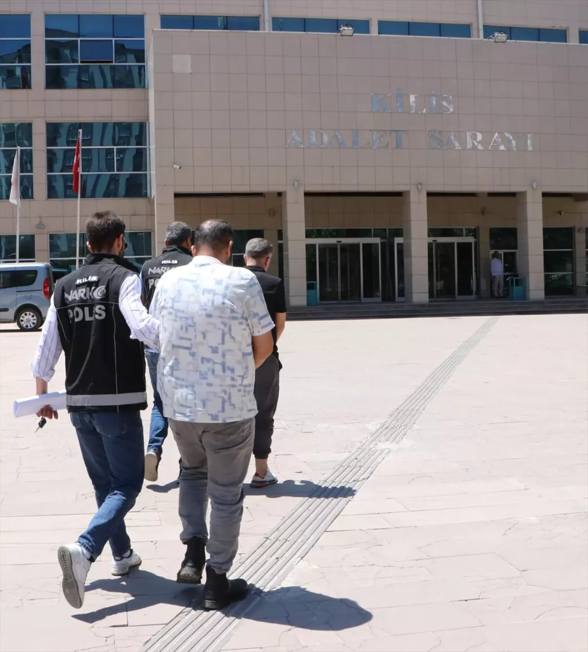 Kilis'te Uyuşturucu Operasyonu: İki Şüpheli Tutuklandı