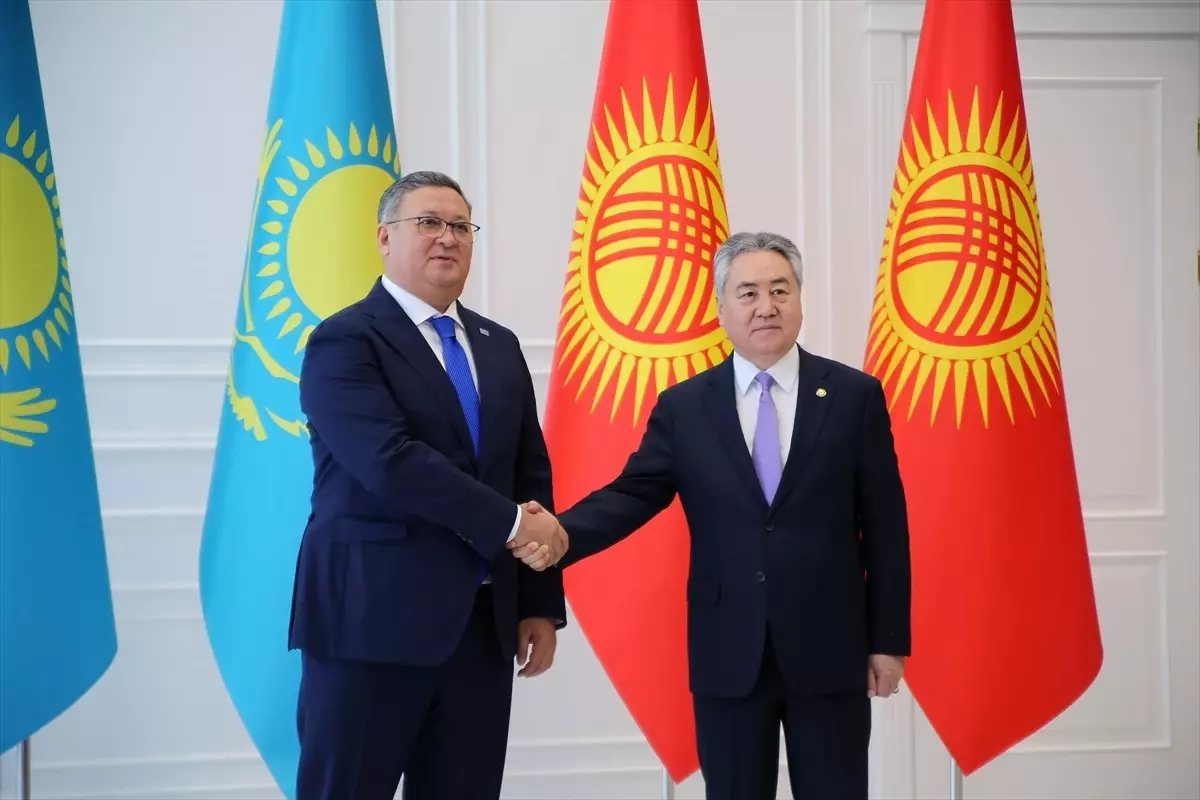 Kırgızistan ve Kazakistan İşbirliğini Derinleştiriyor