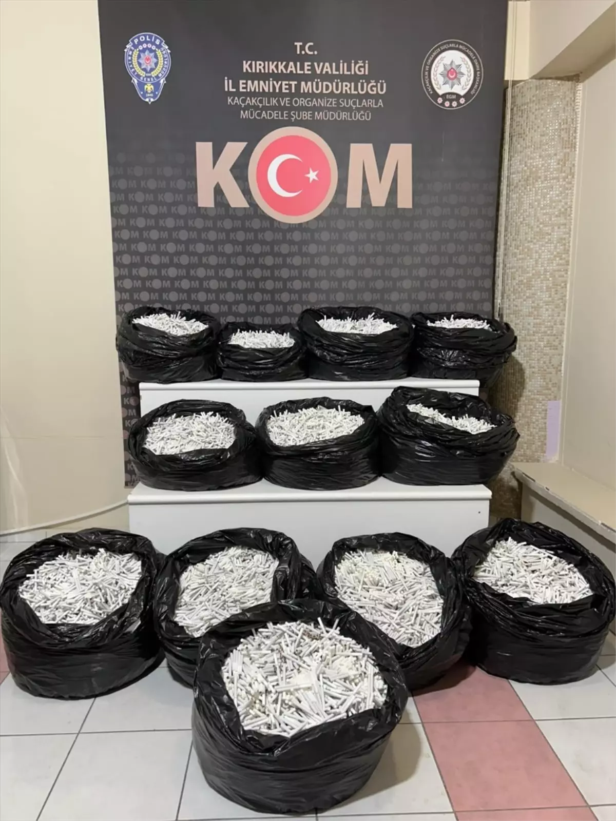 Kırıkkale'de Tütün Kaçakçılığı Operasyonu: 57 Bin Makaron Ele Geçirildi