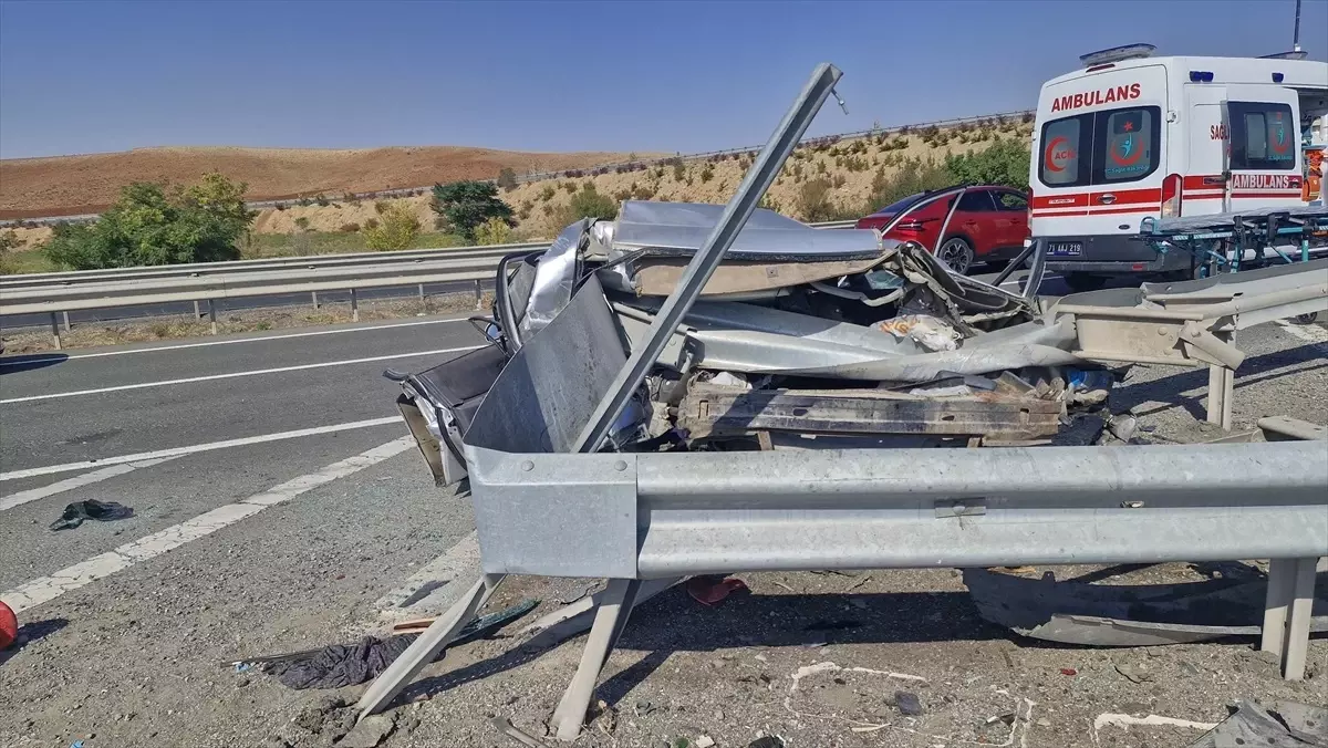 Kırıkkale'de Trafik Kazası: 1 Ölü, 4 Yaralı