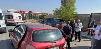 Kırıkkale'de Motosiklet ile Otomobil Çarpıştı: 2 Yaralı