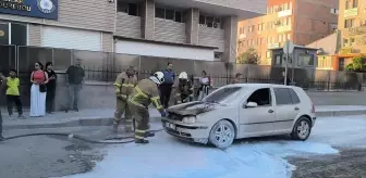 Kırıkkale'de Seyir Halindeki Otomobilde Yangın Çıktı
