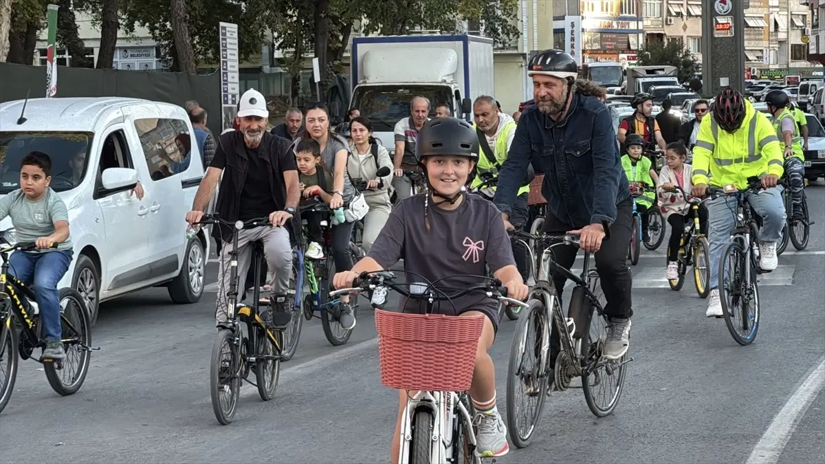 Kırklareli'nde Bisiklet Turu Etkinliği Düzenlendi