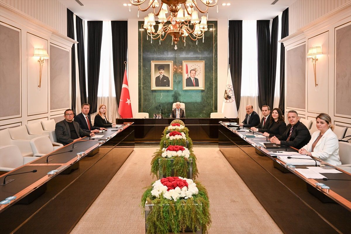 Kırklareli'nde İl Encümeni Toplantısı Gerçekleşti