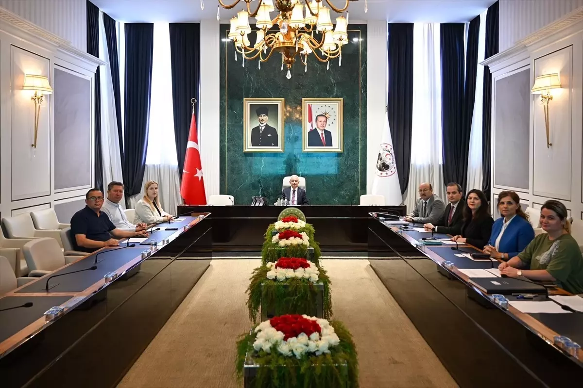 Kırklareli'nde İl Encümeni Toplantısı Gerçekleştirildi