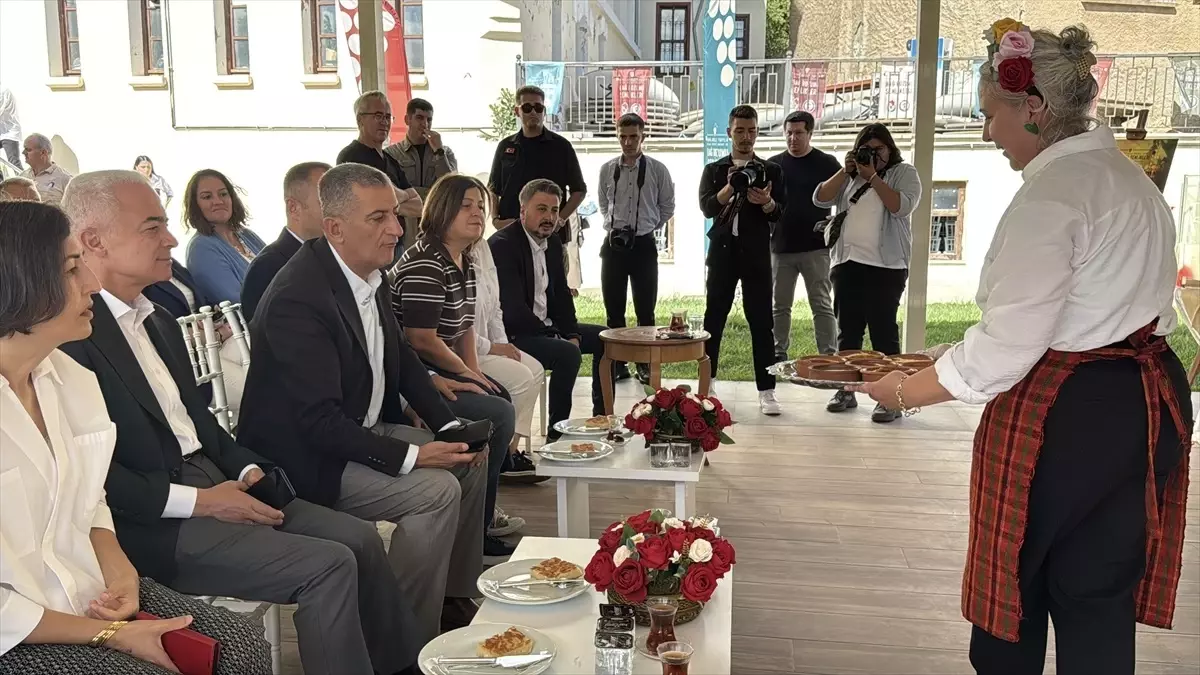 Kırklareli'de Yöresel Lezzetler Bağ Bozumu Şenliklerinde Tanıtıldı