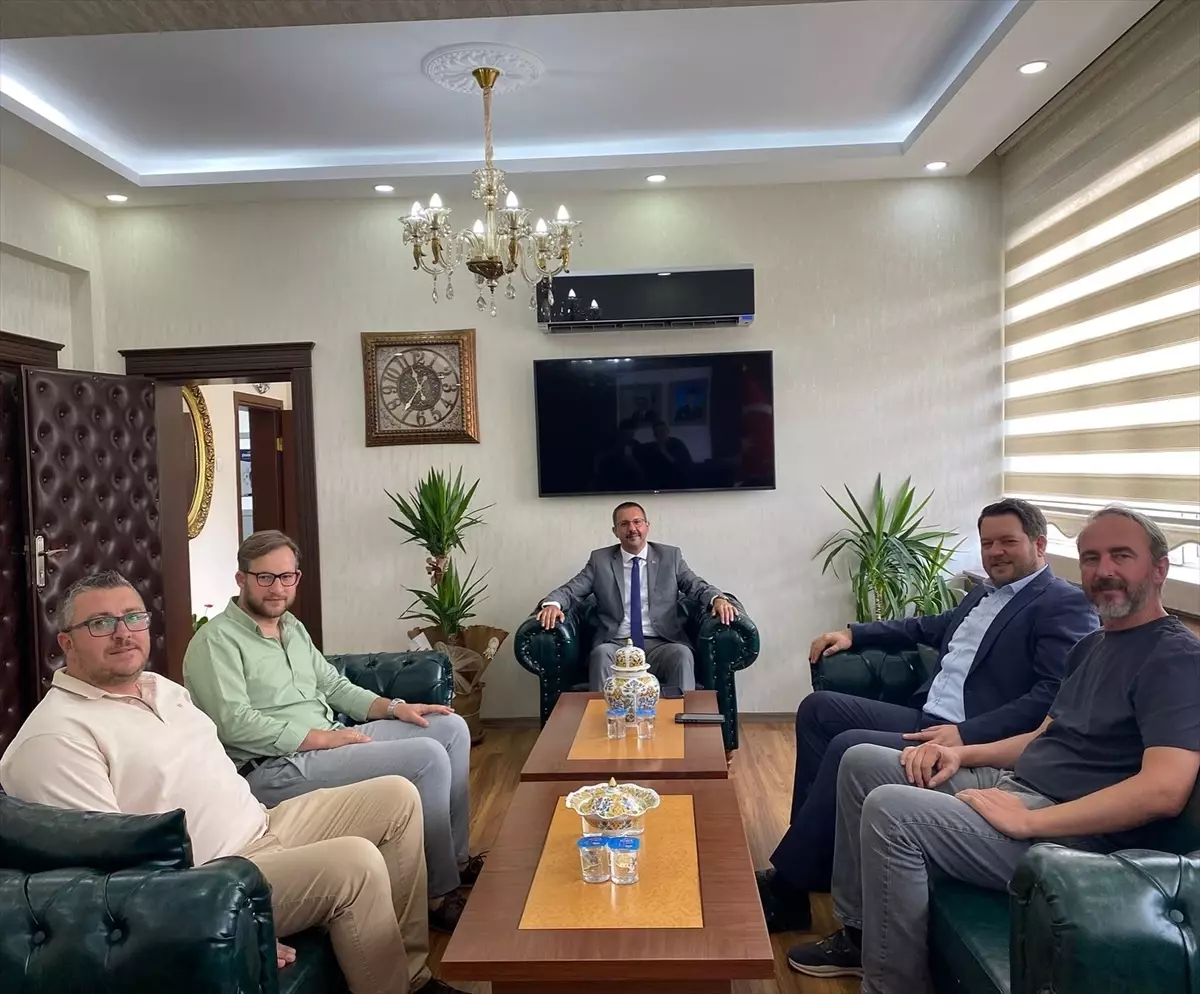 Pınarhisar Kaymakamı Enver Özderin'e Ziyaretler Devam Ediyor
