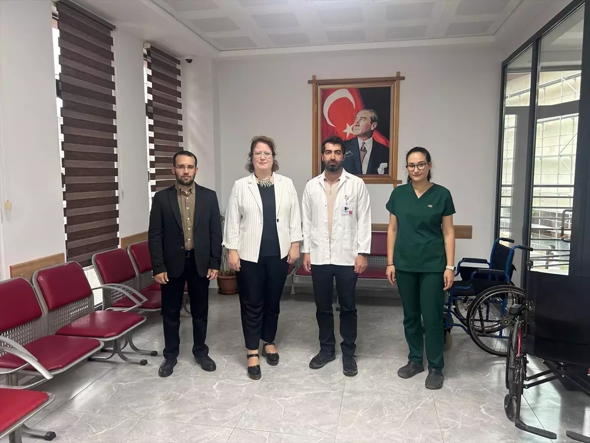 Kırklareli Sağlık Müdürü Çiğdem Cerit İğneada Polikliniğinde İncelemelerde Bulundu