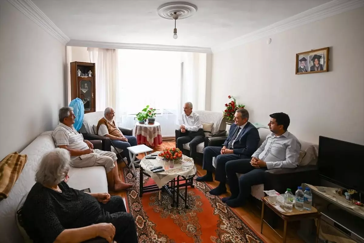 Kırklareli Valisi Uğur Turan'dan Aile Yılı Ziyareti