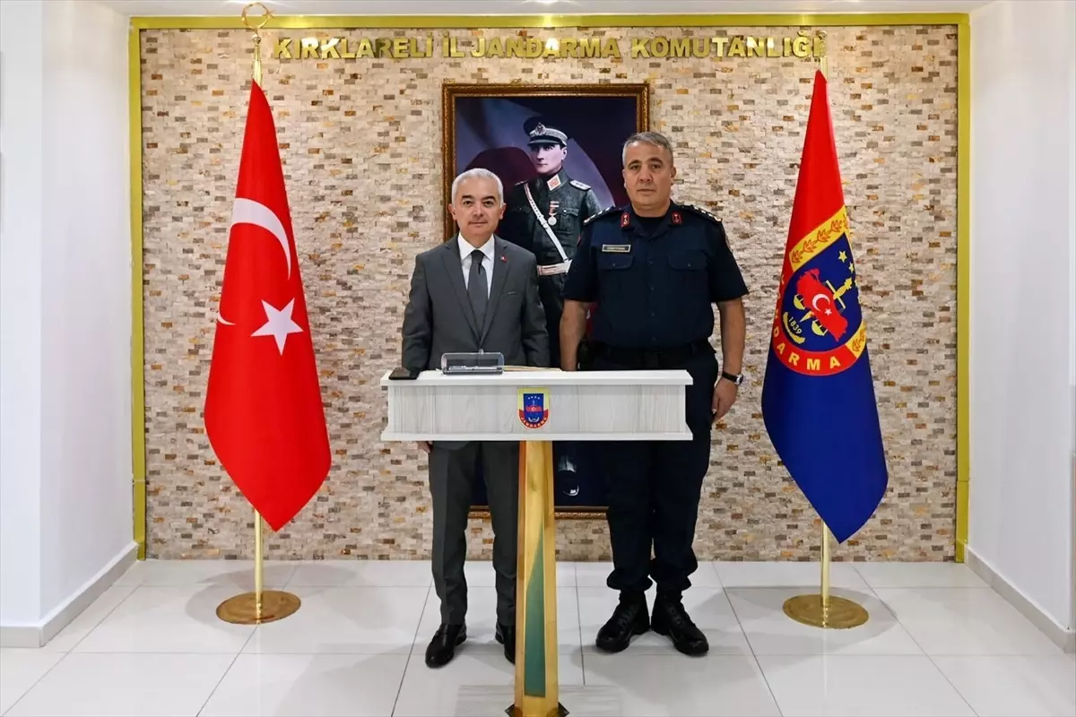 Kırklareli Valisi Uğur Turan, Jandarma Kıdemli Albay Yusuf Eskitürk'ü Ziyaret Etti