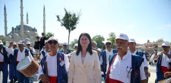 Kırkpınar Yağlı Güreşleri'ne Davet Geleneksel Kıyafetlerle Yapıldı
