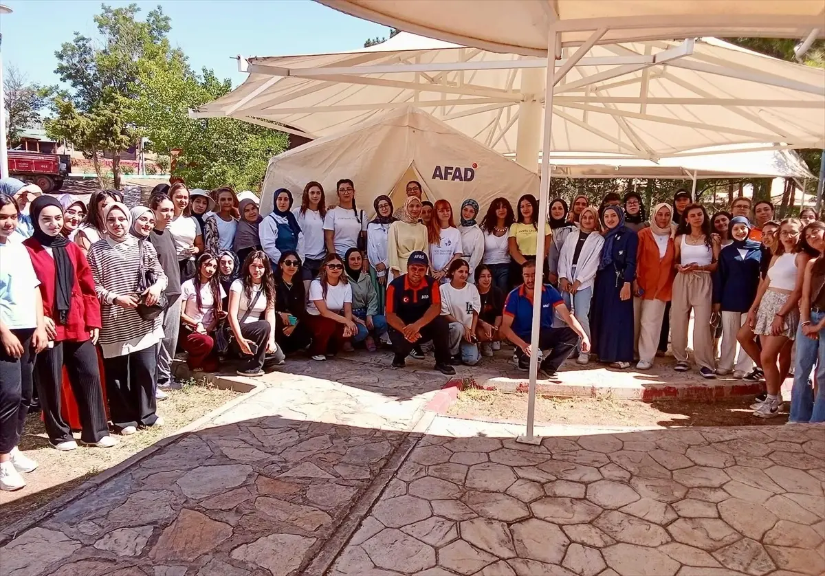 Kırşehir'de Gençlere Afet Farkındalık Eğitimi Verildi