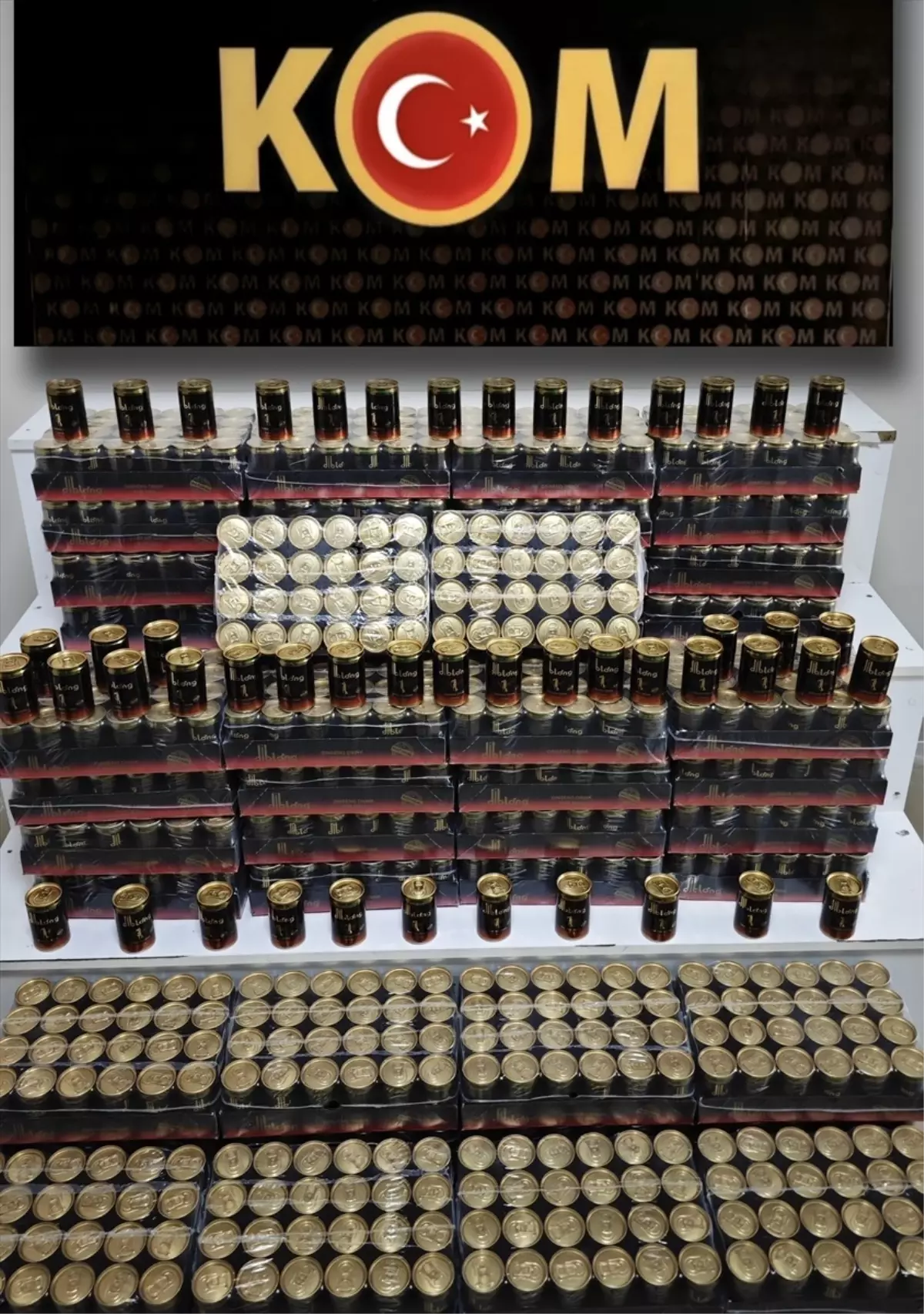 Kırşehir'de Kaçak Cinsel Ürün Operasyonu: 1344 Ürün Ele Geçirildi