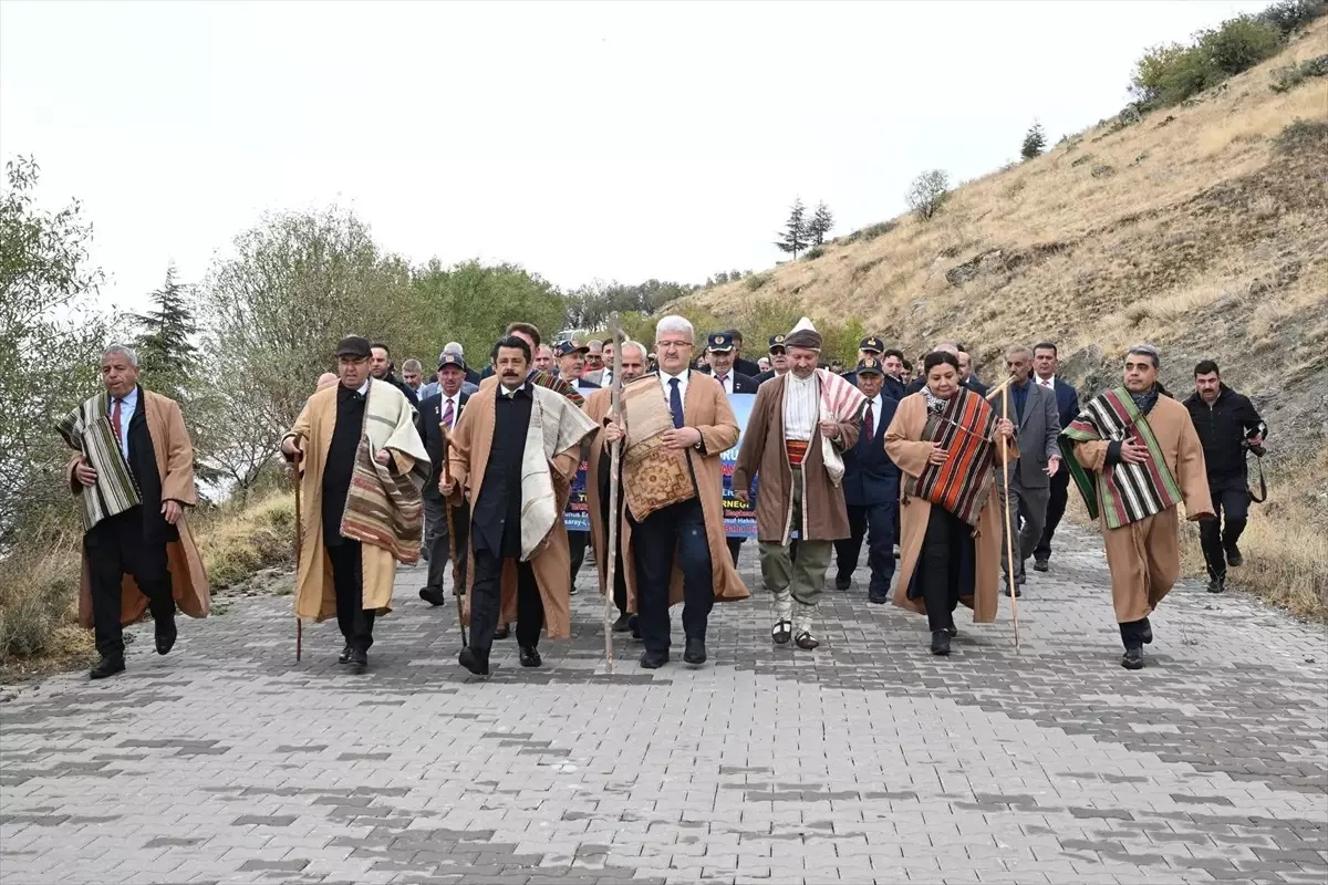 Yunus Emre Anısına Tören Düzenlendi