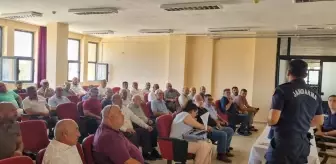 Kırşehir'de Jandarma Ekipleri Muhtarlarla Toplandı