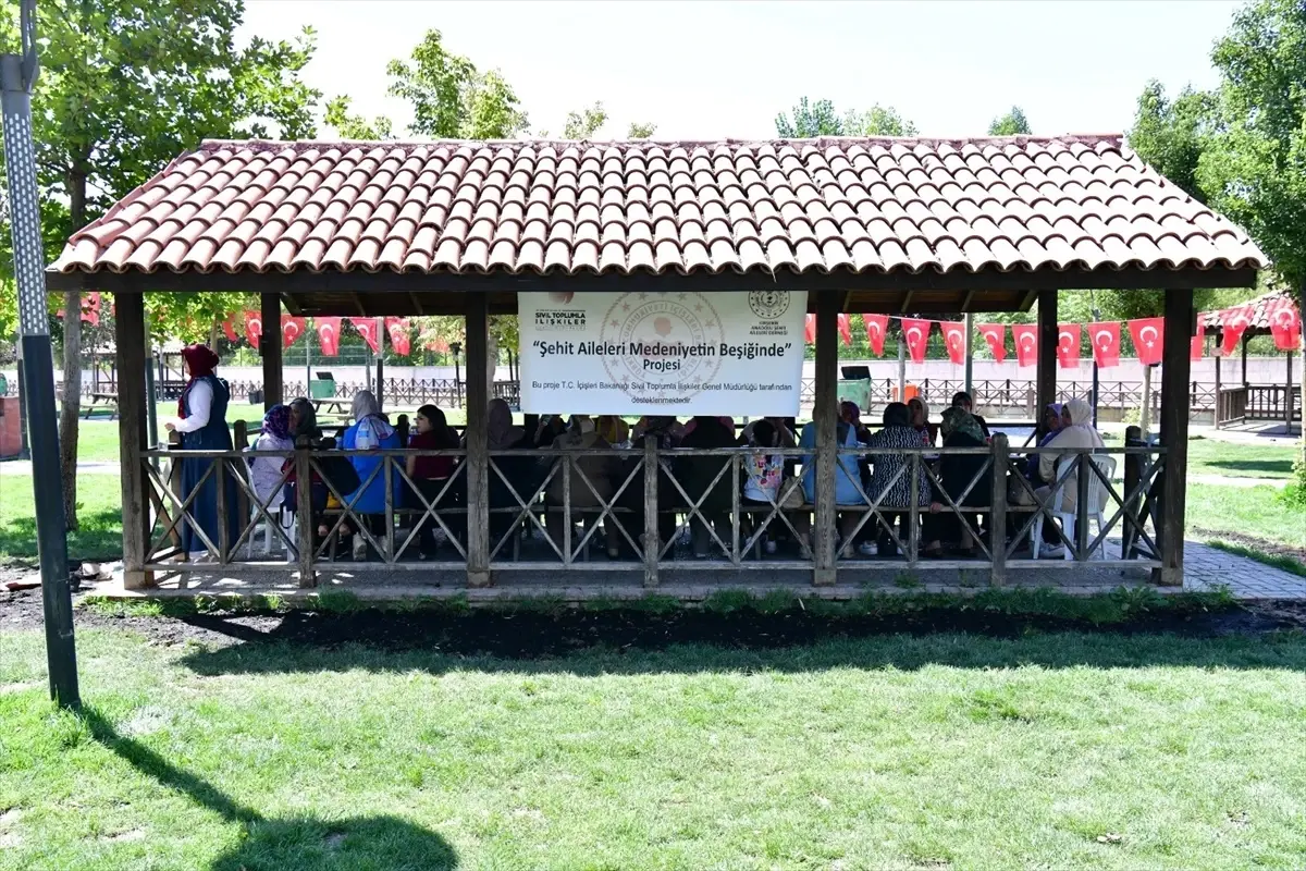 Kırşehir'de şehit aileleri ve gaziler bahar şenliği pikniğinde buluştu