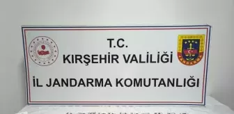 Kırşehir'de Uyuşturucu Operasyonu: 557 Sentetik Hap Ele Geçirildi