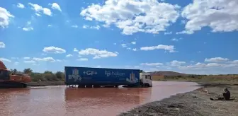 Sivas'ta Kumda Mahsur Kalan Tır 2 Gün Sonra Kurtarıldı