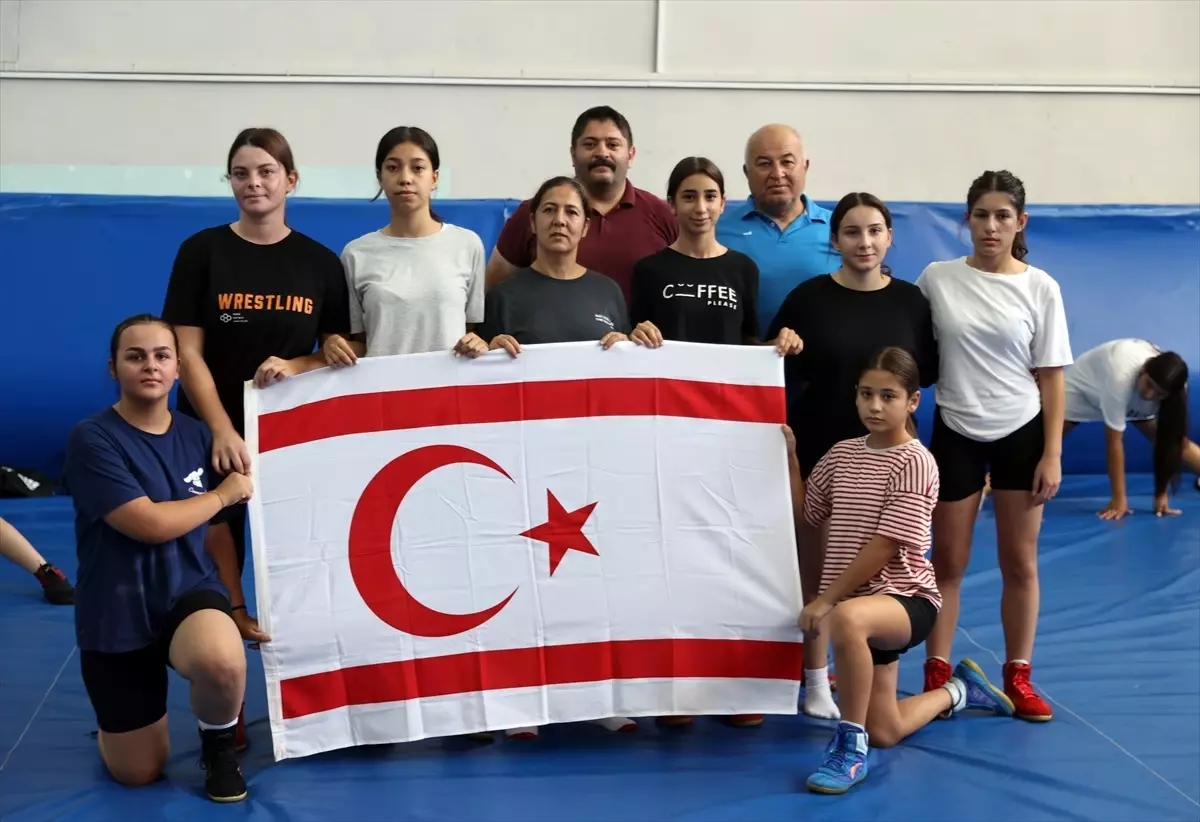 KKTC Kadın Güreşçileri Edirne'de Kamp Yapıyor