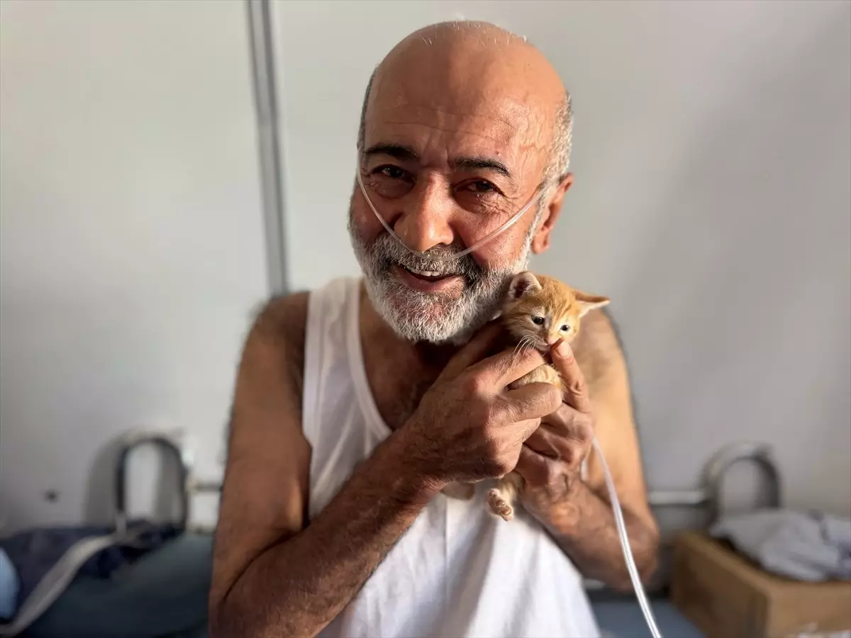 KOAH Hastası Murat Daşdemir, Hayvanlara Olan Sevgisiyle Takdir Topluyor
