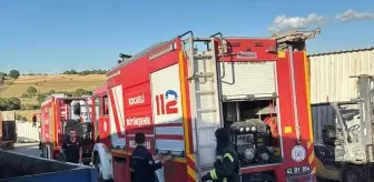Gebze'de Geri Dönüşüm Tesisinde Yangın Çıktı