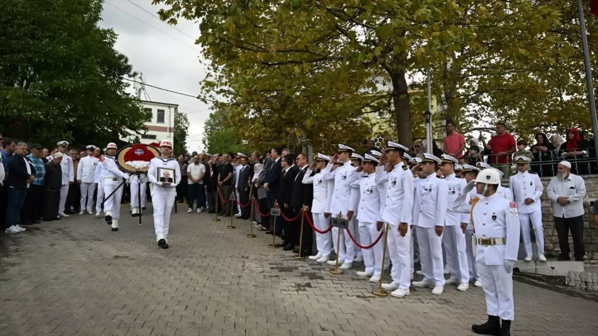 Kıbrıs Gazisi Recep Özgül'ün Cenazesi Toprağa Verildi
