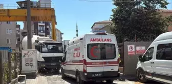 İnşaatta Koluna Taş Düşen İşçi Hastaneye Kaldırıldı