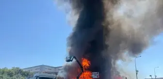 Çayırova'da Palet Fabrikasında Yangın