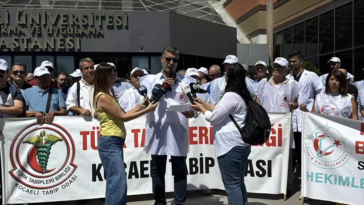 Kocaeli Üniversitesi Hastanesi'nde Sağlık Çalışanlarına Saldırıya Tepki