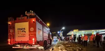 Kocaeli'de Takla Atan Otomobilde 2 Yaralı
