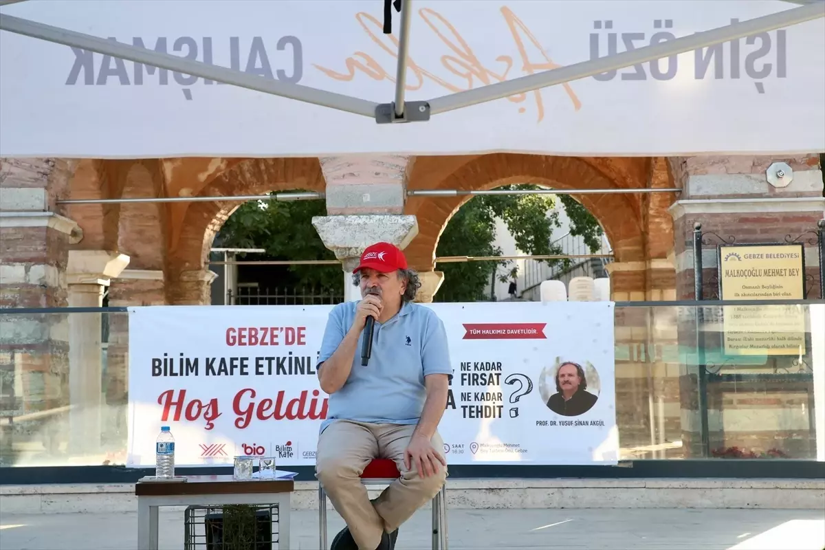 Kocaeli'de Yapay Zeka Paneli: Fırsatlar ve Tehditler Tartışıldı