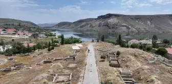 Kocasinan'da Mezarlıklarda Kurban Bayramı Temizliği