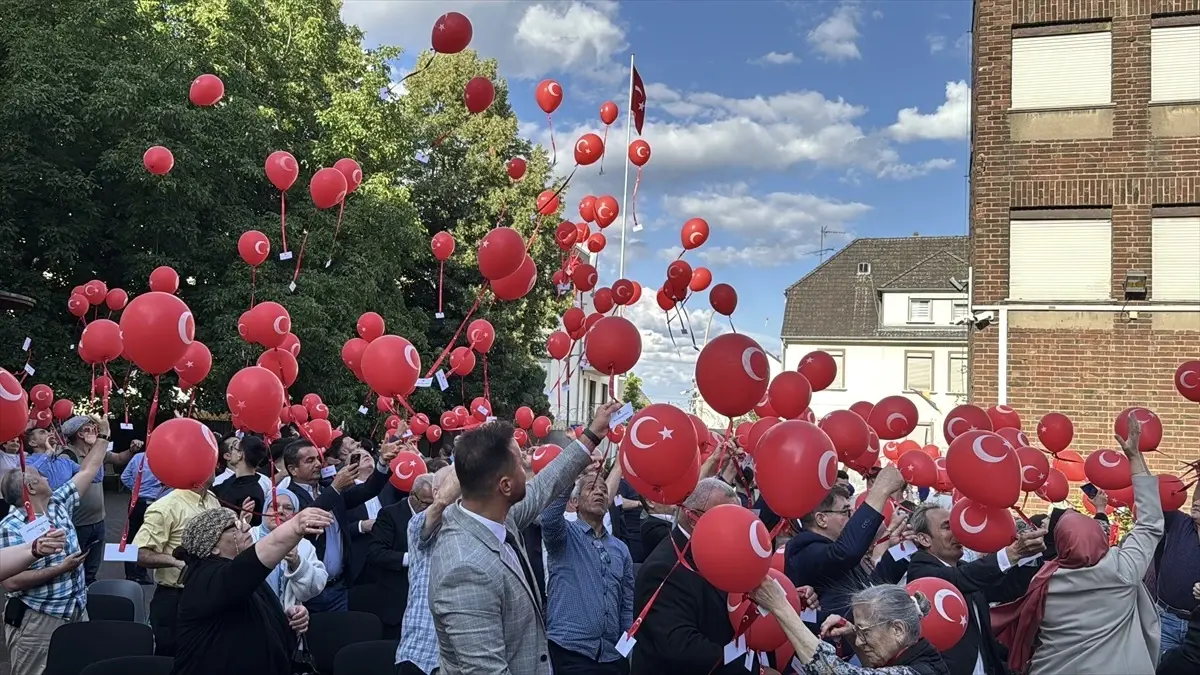 Köln'de, 15 Temmuz Demokrasi ve Milli Birlik Günü anma programı yapıldı