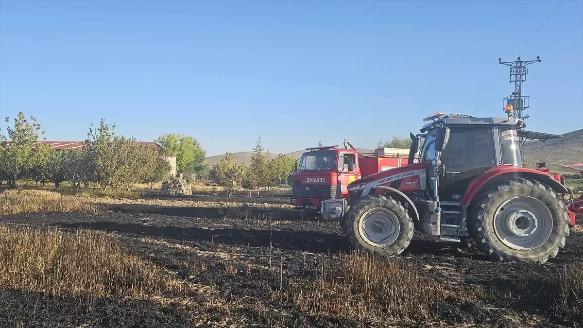 Karapınar'da Buğday Tarlasında Yangın Çıktı