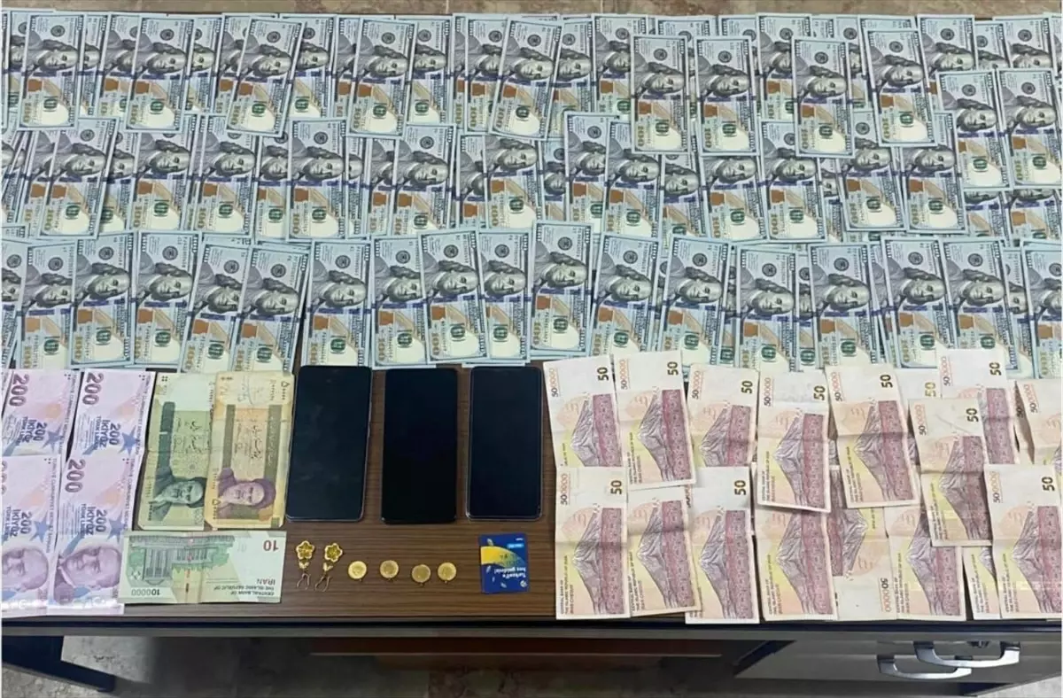 Konya'da Dolandırıcılık Operasyonunda 3 Şüpheli Tutuklandı