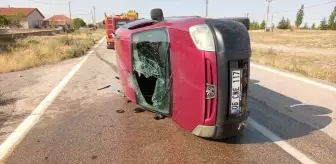 Konya Kulu'da Hafif Ticari Araç Devrildi: 4 Yaralı