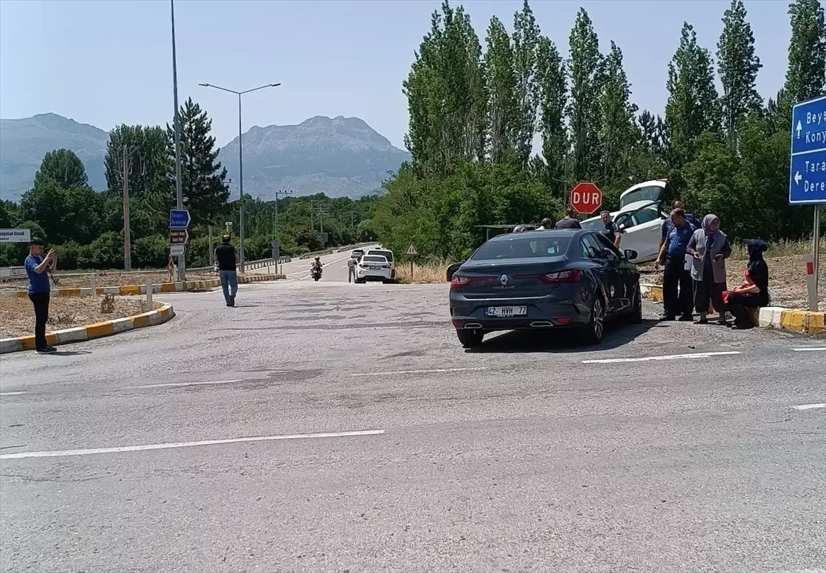Konya'da Trafik Kazası: 5 Yaralı