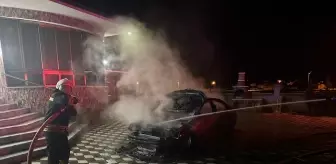 Kulu'da Park Halindeki Otomobilde Yangın Çıktı