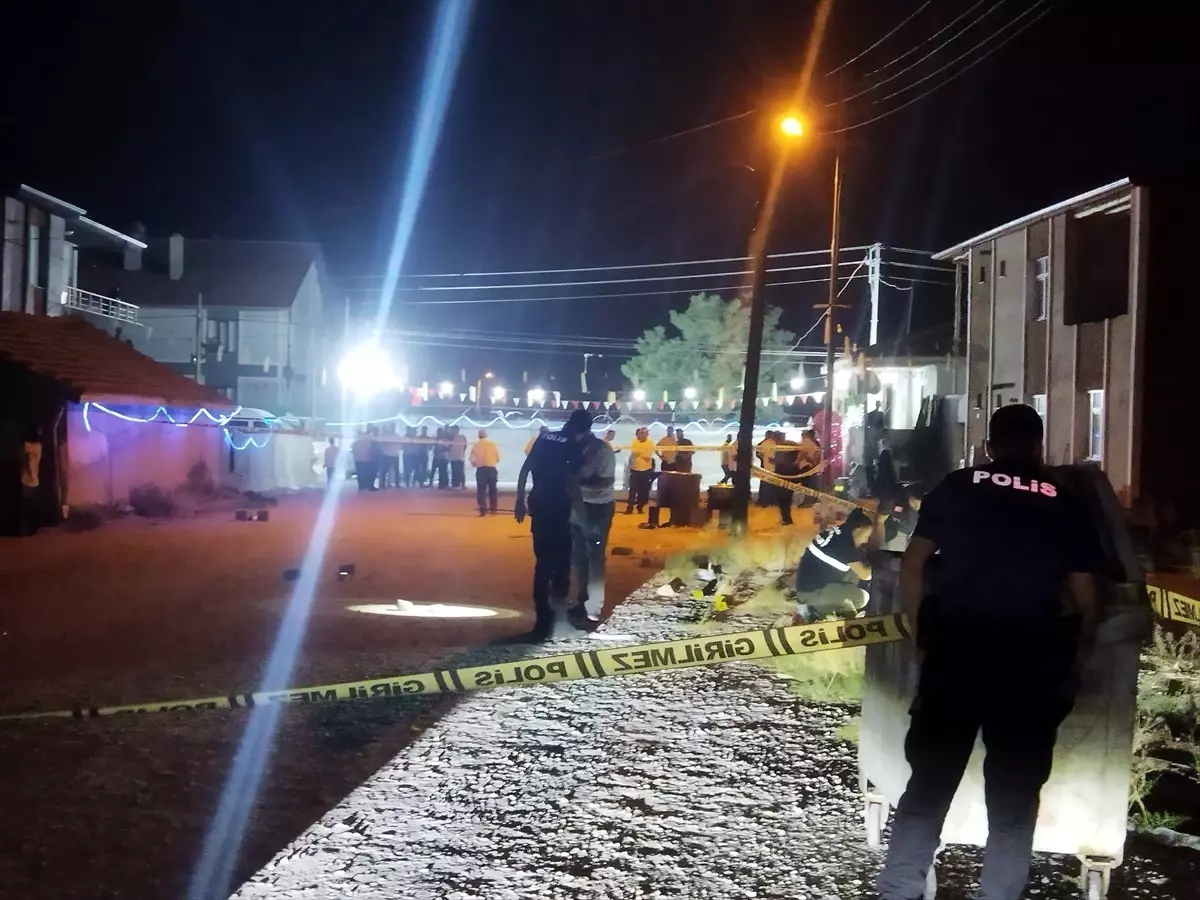 Konya'da Düğünde Pompalı Tüfekle Havaya Ateş Açıldı, 2 Yaralı