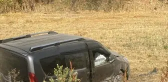 Seydişehir'de Şarampole Devrilen Araçta İki Yaralı
