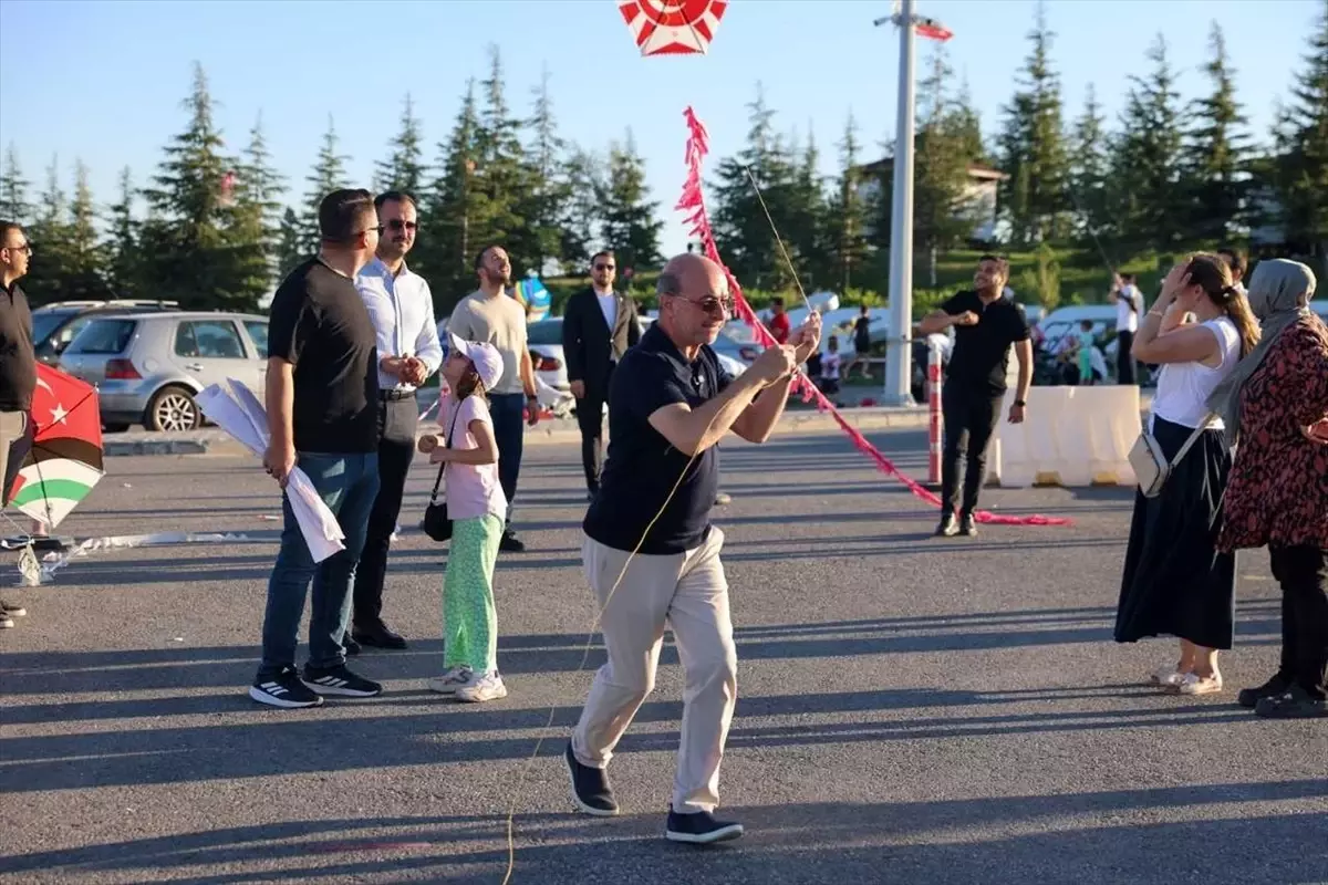 Konya'da Uçurtma Şenliği Sona Erdi