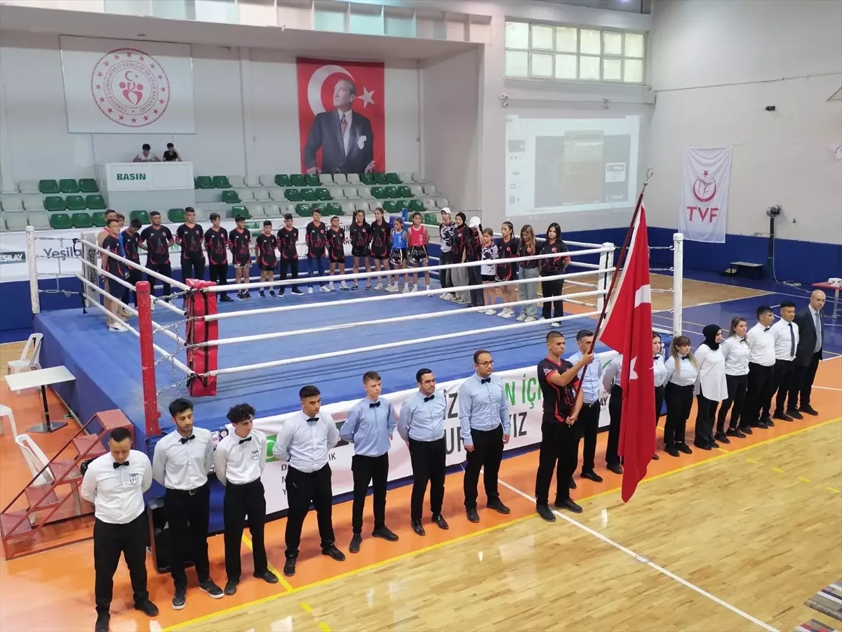 Yeşilay'ın Öncülüğünde Uyuşturucuyla Mücadele Günü: Muaythai Şampiyonası Sonuçlandı