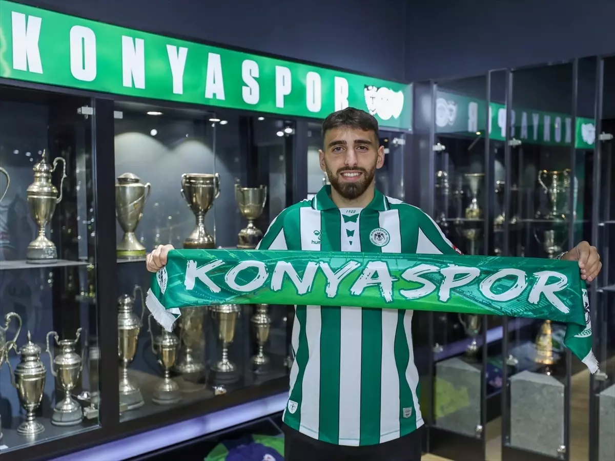 Konyaspor, Mücahit İbrahimoğlu'nu Kadrosuna Kattı