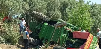 Adana'da Biçerdöver Devriildi: 2 Yaralı