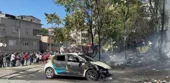 Küçükçekmece'de Gecekondu ve Otomobil Yangını: 1 Yaralı