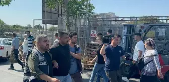 Küçükçekmece'de Silahlı Kavga: 2 Yaralı, 4 Gözaltı