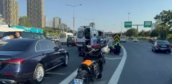 Küçükçekmece'de Motosiklet Kazası: Sürücü Yaralandı