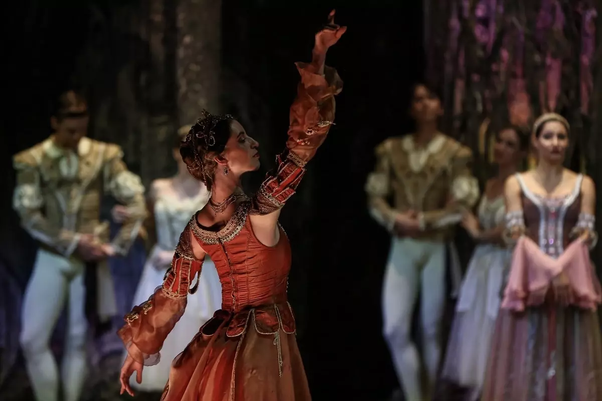 The Imperial Russian Ballet Company, Kuğu Gölü ile Bursa'da Sahne Aldı